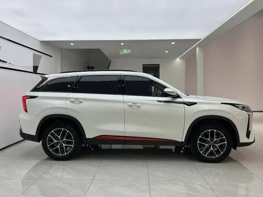 2022 ChangAn CS75 Plus 1.5T 188HP L4 8AT,autocango,china used car exporter,china ev exporter,chinese used car exporter,chinese used ev exporter