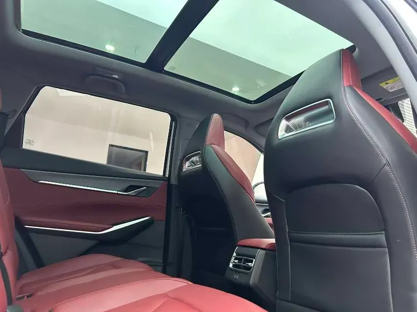 2022 ChangAn CS75 Plus 1.5T 188HP L4 8AT,autocango,china used car exporter,china ev exporter,chinese used car exporter,chinese used ev exporter