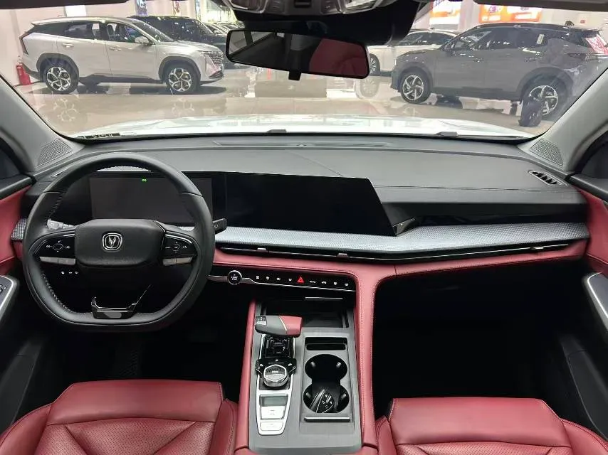 2022 ChangAn CS75 Plus 1.5T 188HP L4 8AT,autocango,china used car exporter,china ev exporter,chinese used car exporter,chinese used ev exporter