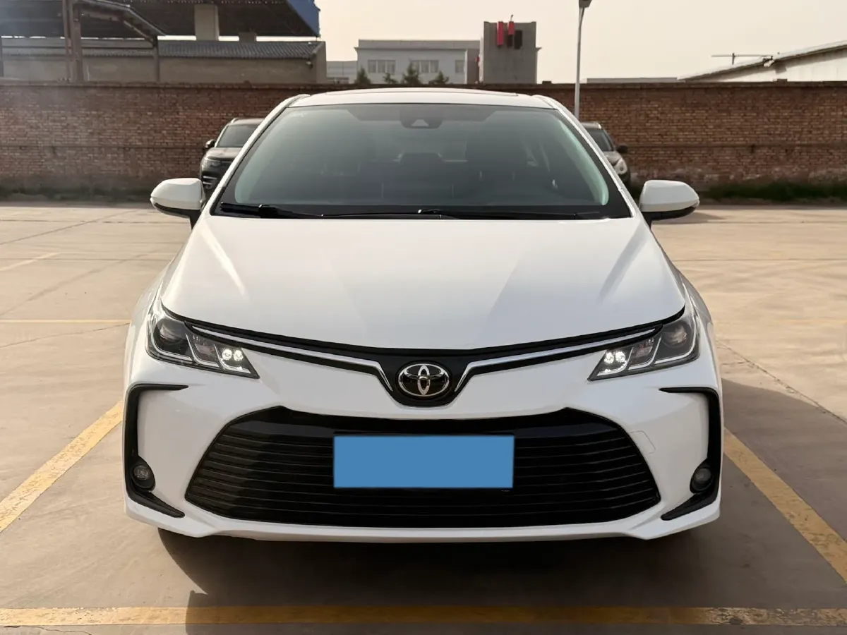 2022 Toyota Corolla 1.2T 116HP L4 CVT,autocango,china used car exporter,china ev exporter,chinese used car exporter,chinese used ev exporter