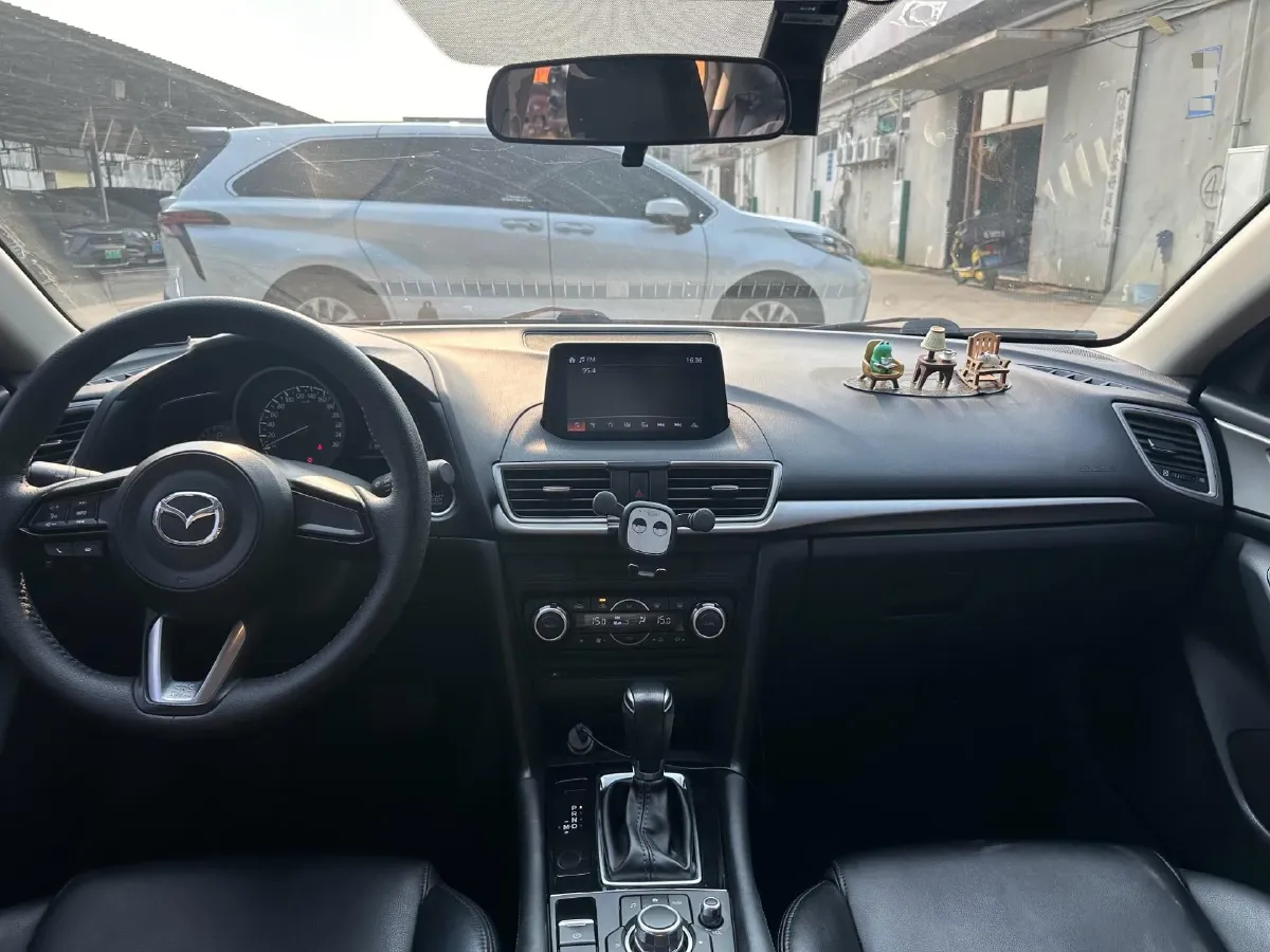 2017 Mazda 3 Axela 1.5L 117HP L4 6AT,autocango,china used car exporter,china ev exporter,chinese used car exporter,chinese used ev exporter