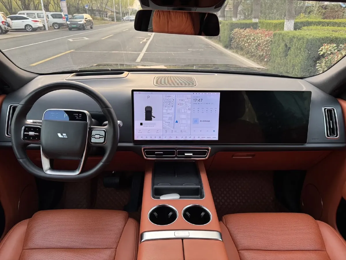 2023 Li L8 Range Extended 154HP REEV 40.9KWH,autocango,china used car exporter,china ev exporter,chinese used car exporter,chinese used ev exporter