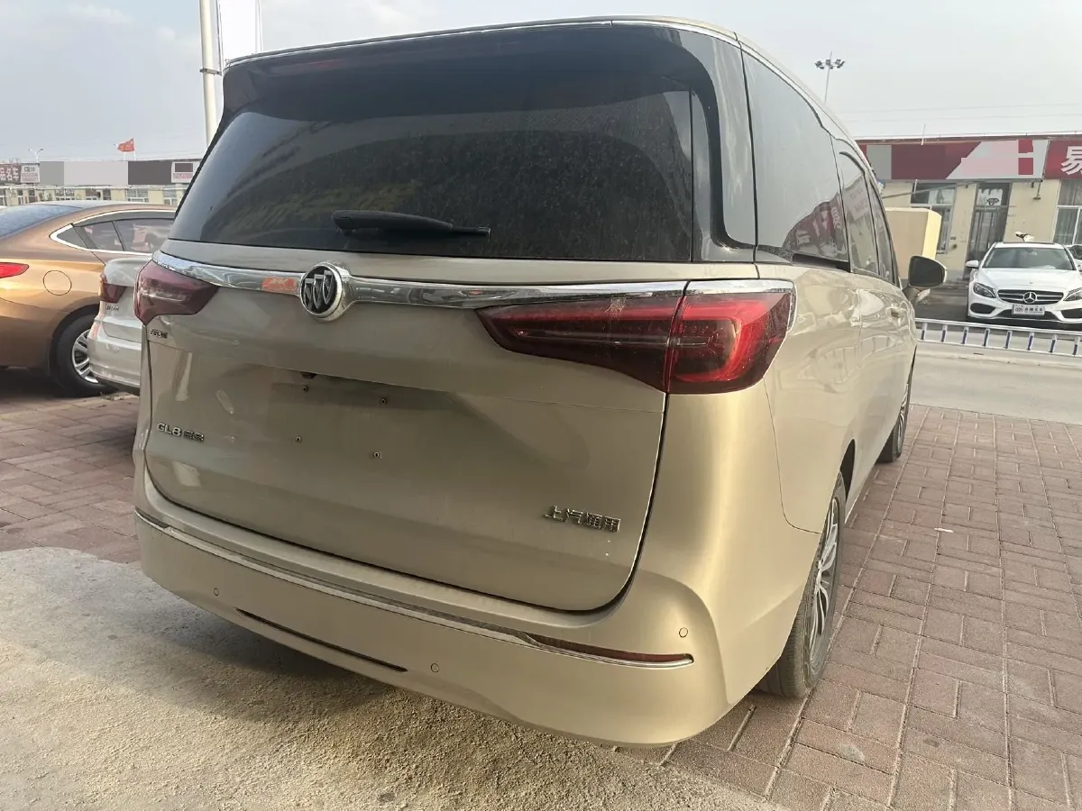 2022 Buick GL8 2.0T 237HP L4 9AT,autocango,china used car exporter,china ev exporter,chinese used car exporter,chinese used ev exporter