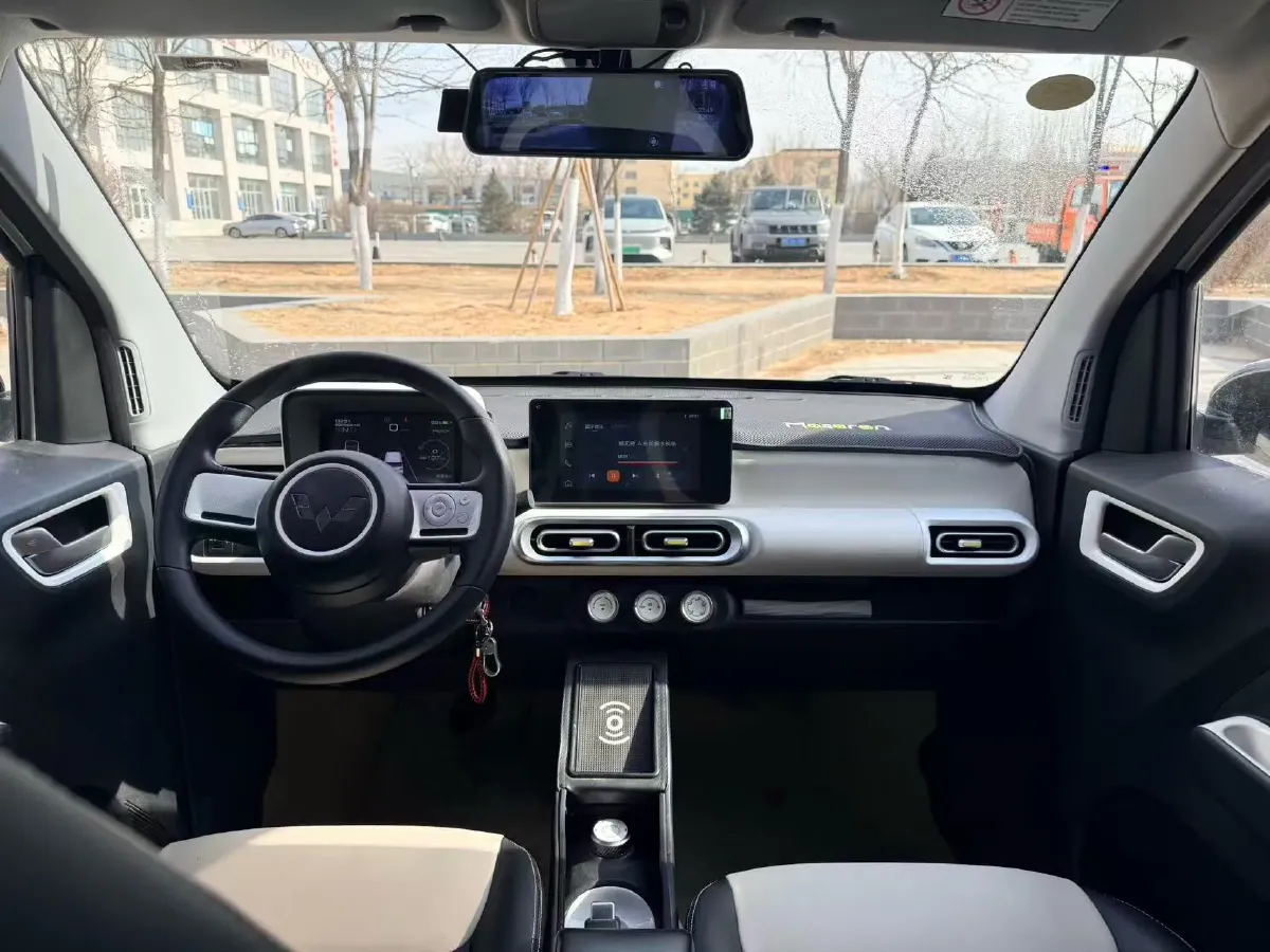 2024 WuLing HongGuang MINI EV BEV 17.3KWH,autocango,china used car exporter,china ev exporter,chinese used car exporter,chinese used ev exporter