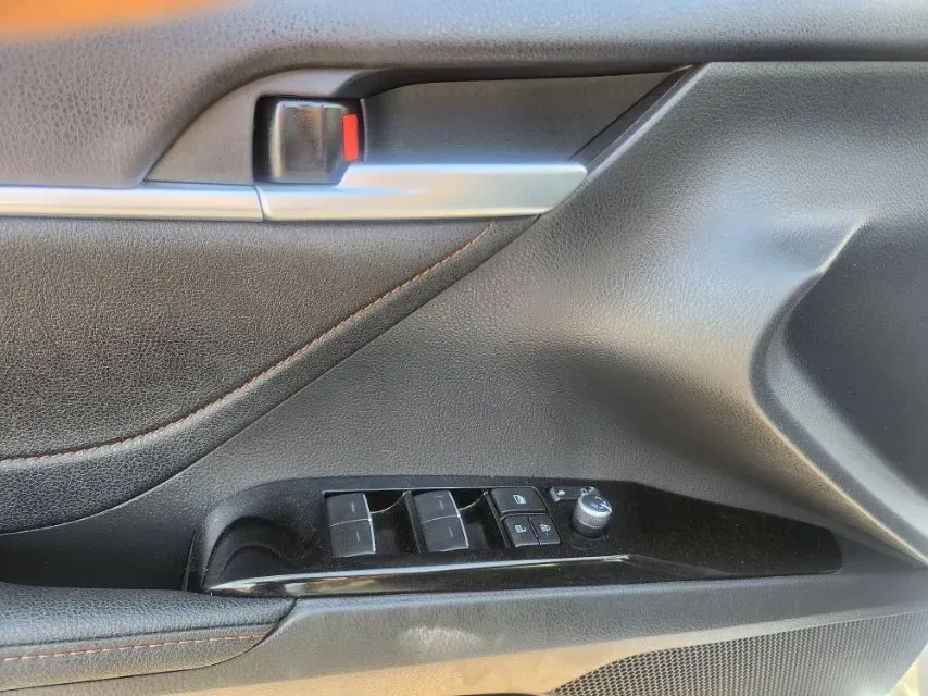 2023 Toyota Camry 2.5L 178HP L4 E-CVT Hybrid,autocango,china used car exporter,china ev exporter,chinese used car exporter,chinese used ev exporter