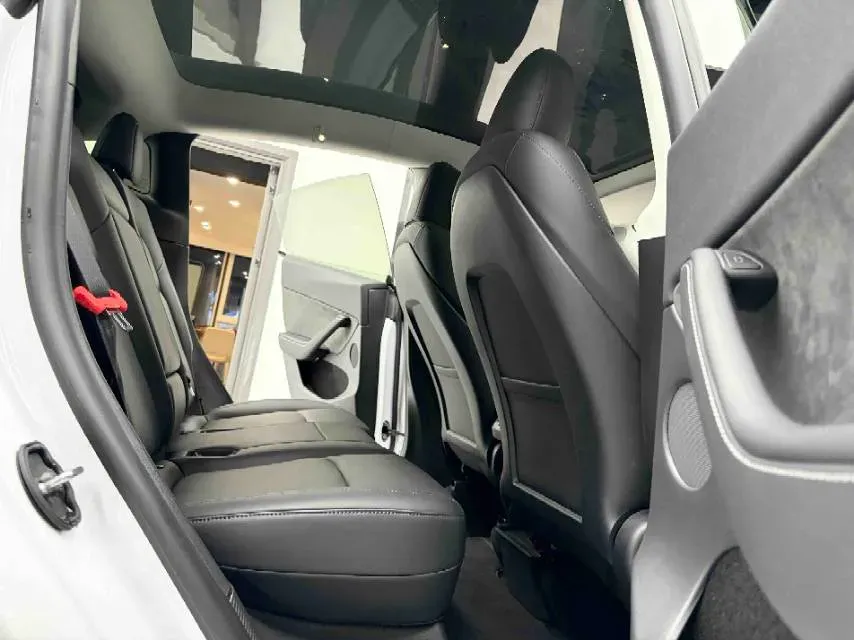 2024 Iveco OuSheng BEV 77.28KWH,autocango,china used car exporter,china ev exporter,chinese used car exporter,chinese used ev exporter