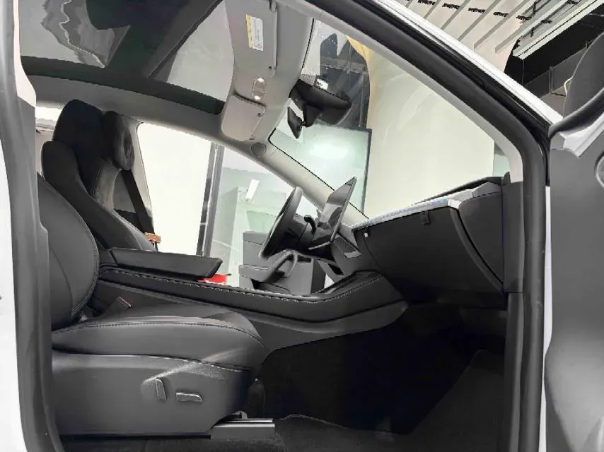 2024 Iveco OuSheng BEV 77.28KWH,autocango,china used car exporter,china ev exporter,chinese used car exporter,chinese used ev exporter