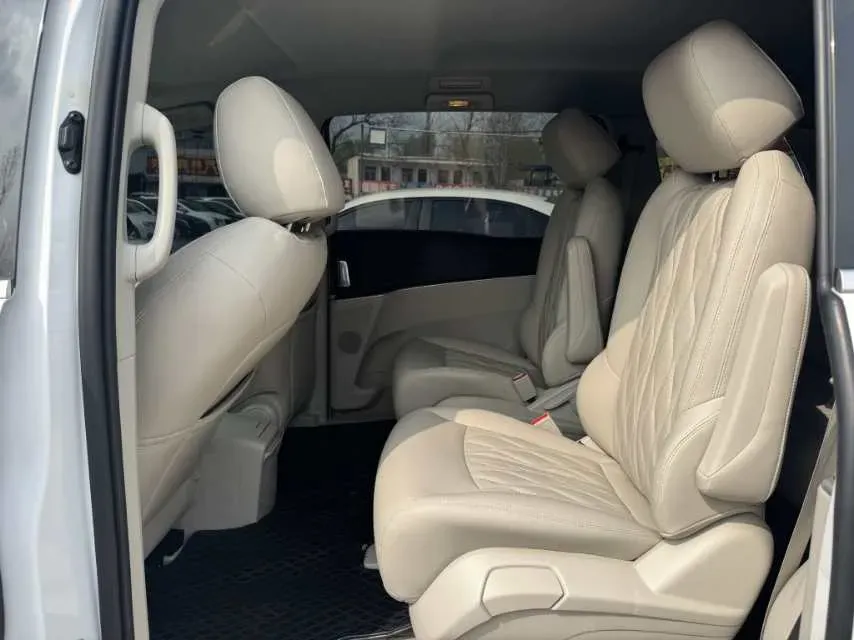 2022 Buick GL8 2.0T 237HP L4 9AT,autocango,china used car exporter,china ev exporter,chinese used car exporter,chinese used ev exporter