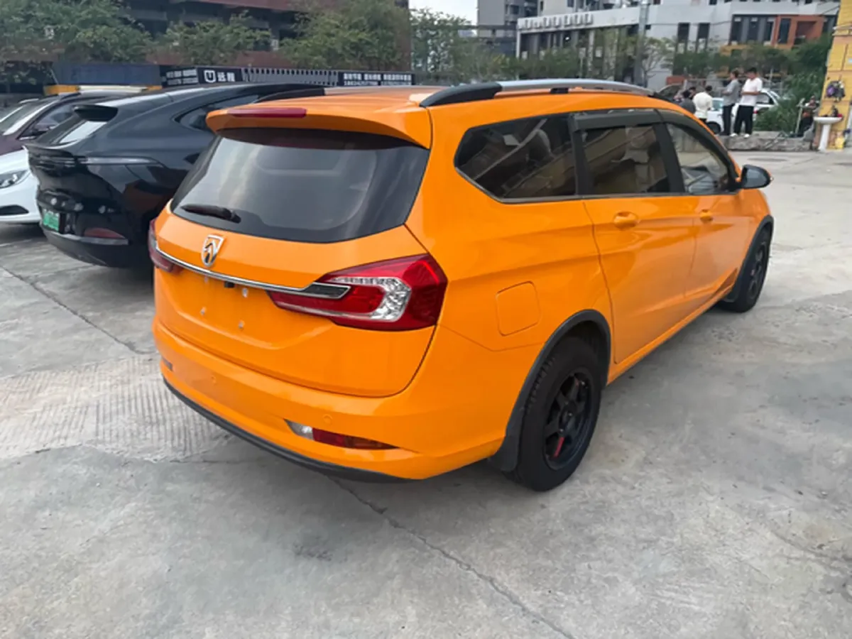 2017 BaoJun 310W 1.5L 112HP L4 6MT,autocango,china used car exporter,china ev exporter,chinese used car exporter,chinese used ev exporter