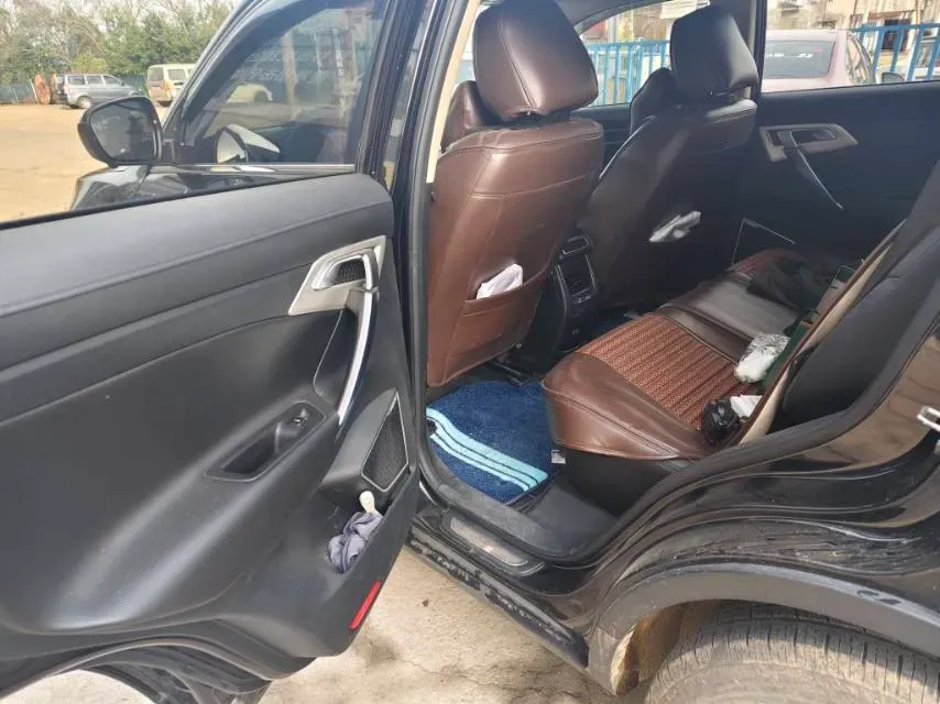 2020 Roewe i6 1.5T 169HP L4 7DCT,autocango,china used car exporter,china ev exporter,chinese used car exporter,chinese used ev exporter