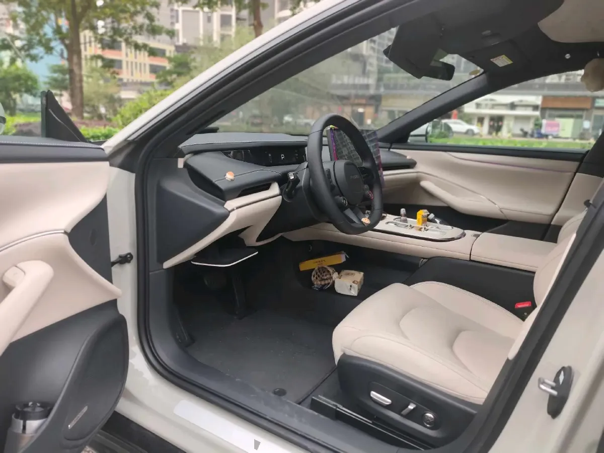 2024 MI SU7 BEV 73.6KWH,autocango,china used car exporter,china ev exporter,chinese used car exporter,chinese used ev exporter