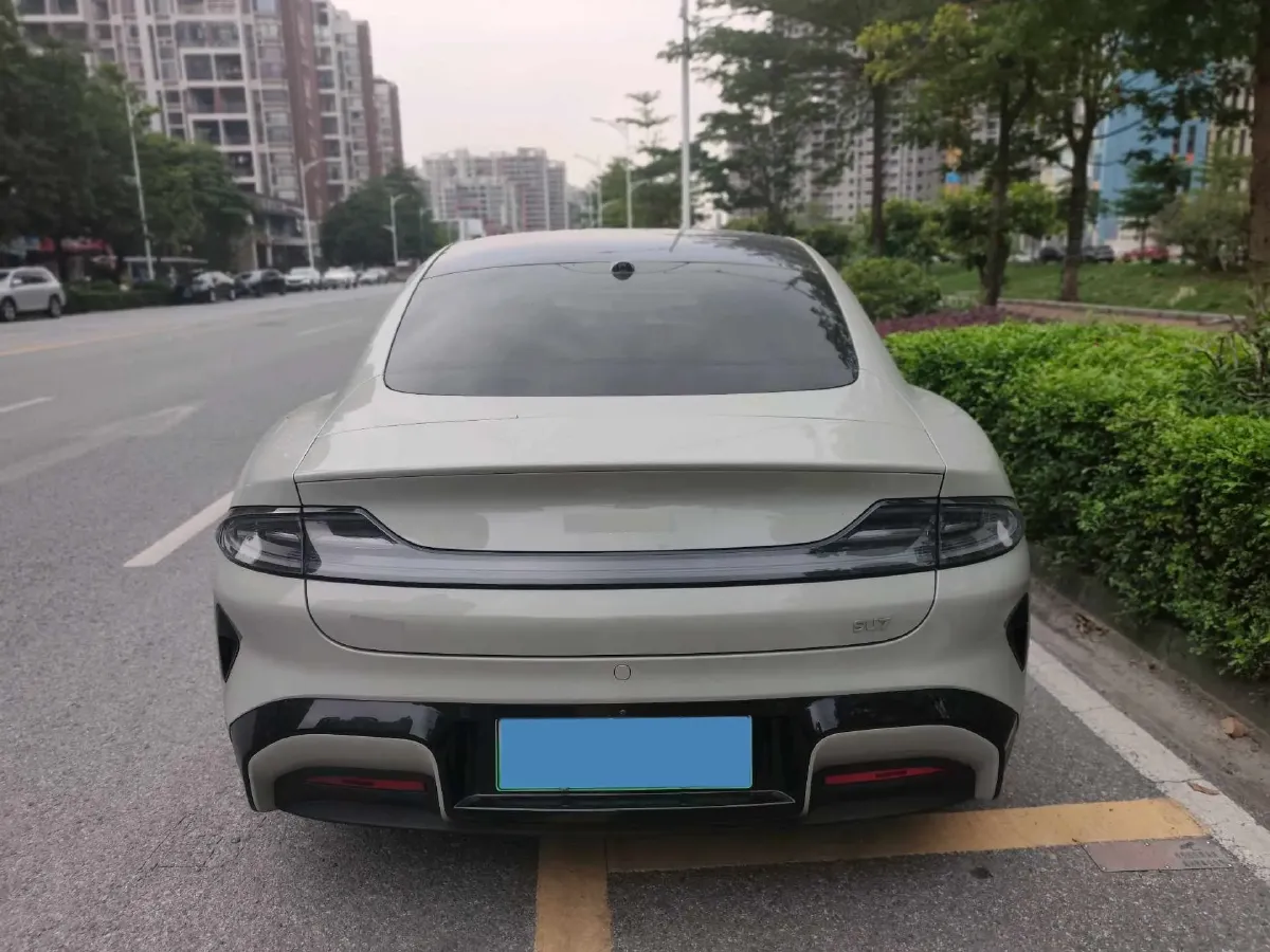 2024 MI SU7 BEV 73.6KWH,autocango,china used car exporter,china ev exporter,chinese used car exporter,chinese used ev exporter