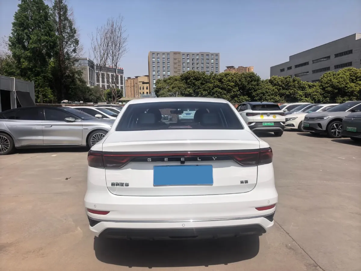 2022 Geely Emgrand 1.5L 114HP L4 CVT,autocango,china used car exporter,china ev exporter,chinese used car exporter,chinese used ev exporter