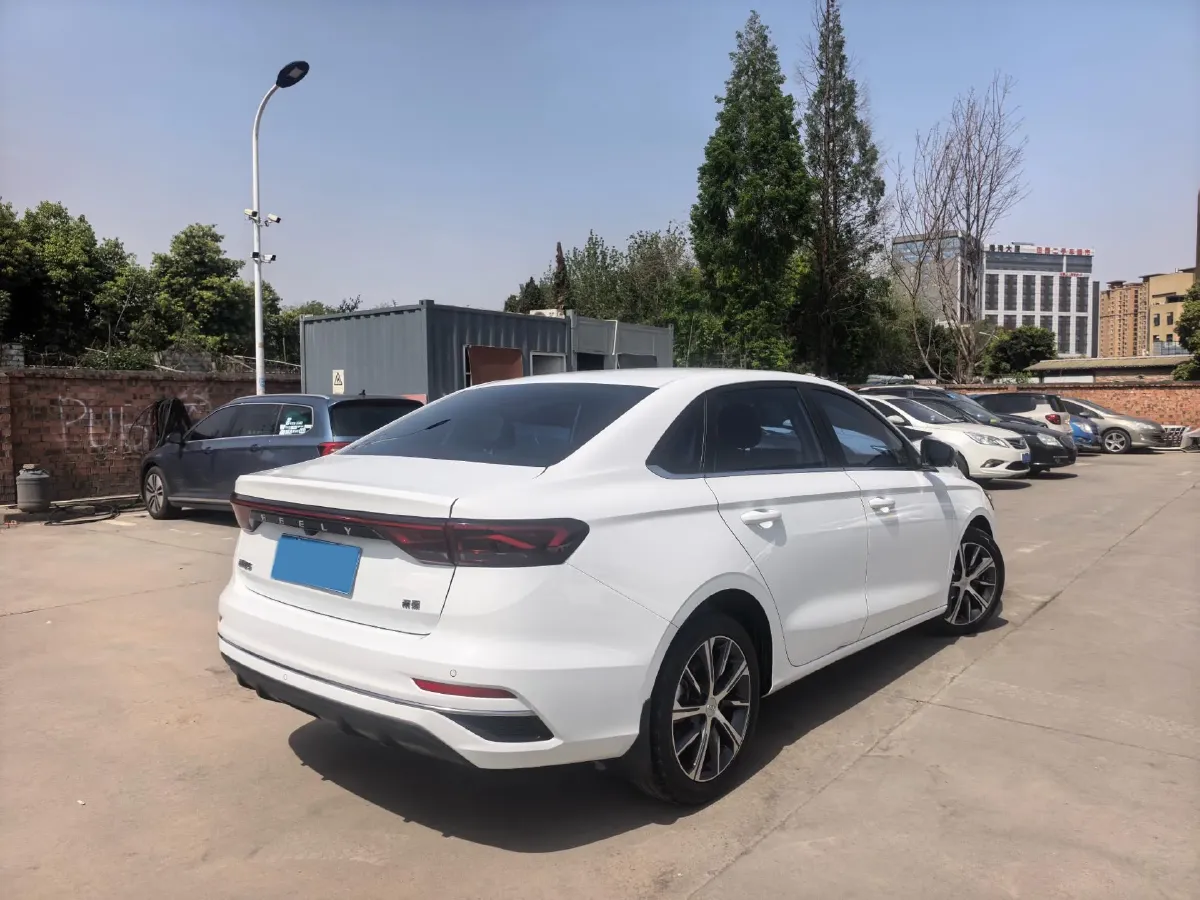 2022 Geely Emgrand 1.5L 114HP L4 CVT,autocango,china used car exporter,china ev exporter,chinese used car exporter,chinese used ev exporter