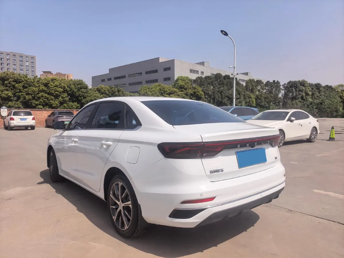 2022 Geely Emgrand 1.5L 114HP L4 CVT,autocango,china used car exporter,china ev exporter,chinese used car exporter,chinese used ev exporter