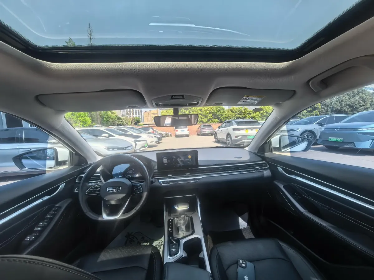 2022 Geely Emgrand 1.5L 114HP L4 CVT,autocango,china used car exporter,china ev exporter,chinese used car exporter,chinese used ev exporter