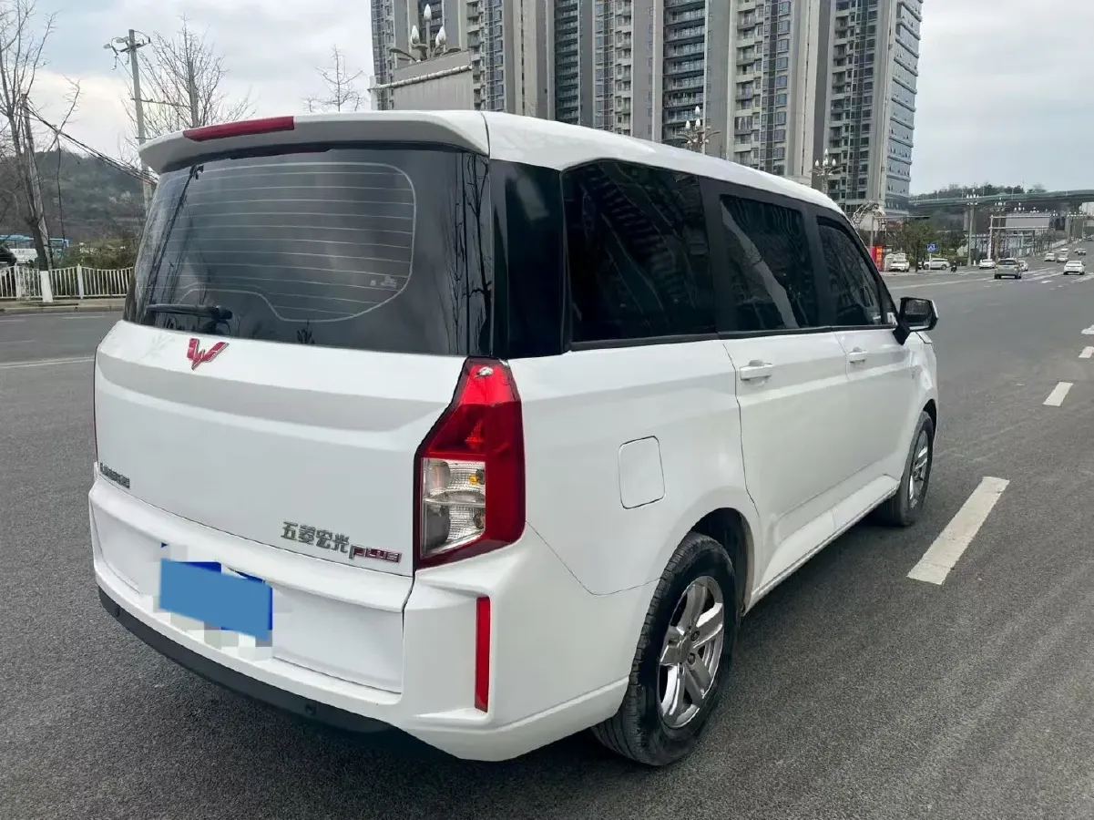 2019 WuLing HongGuang Plus 1.5T 147HP L4 6MT,autocango,china used car exporter,china ev exporter,chinese used car exporter,chinese used ev exporter
