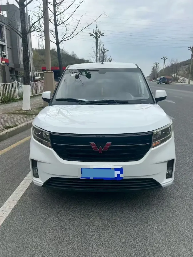 2019 WuLing HongGuang Plus 1.5T 147HP L4 6MT,autocango,china used car exporter,china ev exporter,chinese used car exporter,chinese used ev exporter