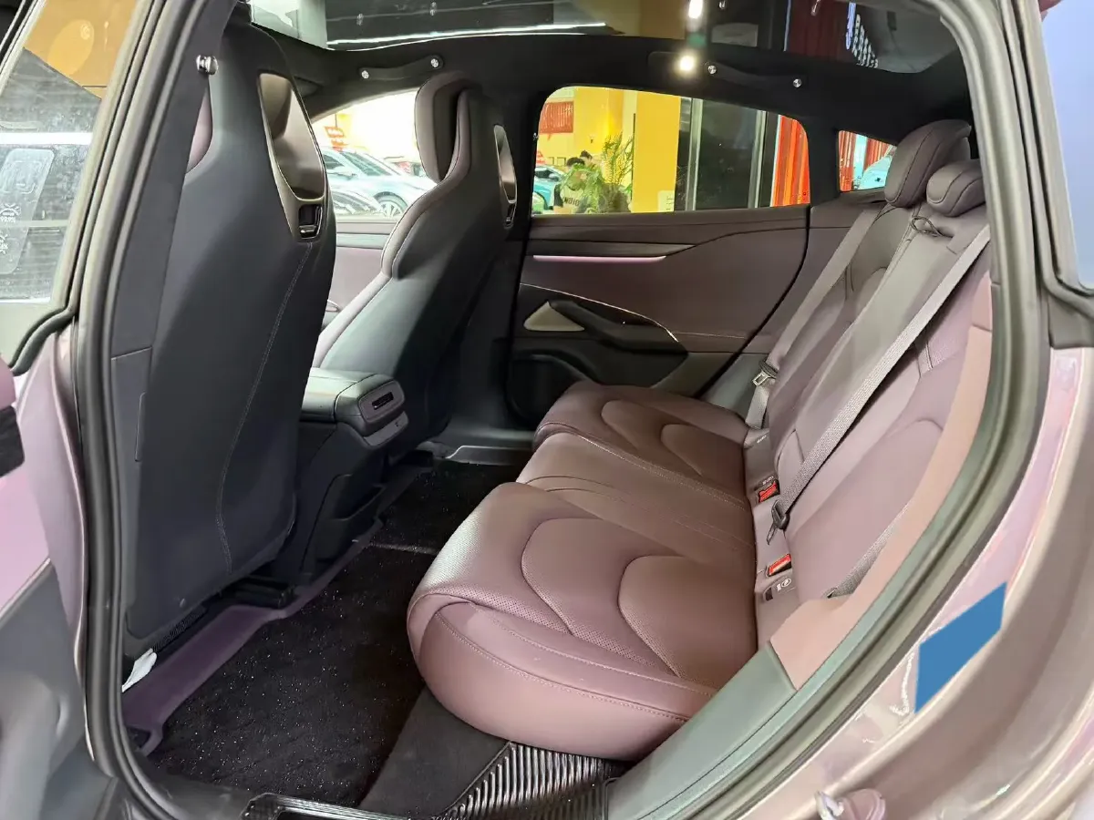 2024 MI SU7 BEV 101KWH,autocango,china used car exporter,china ev exporter,chinese used car exporter,chinese used ev exporter