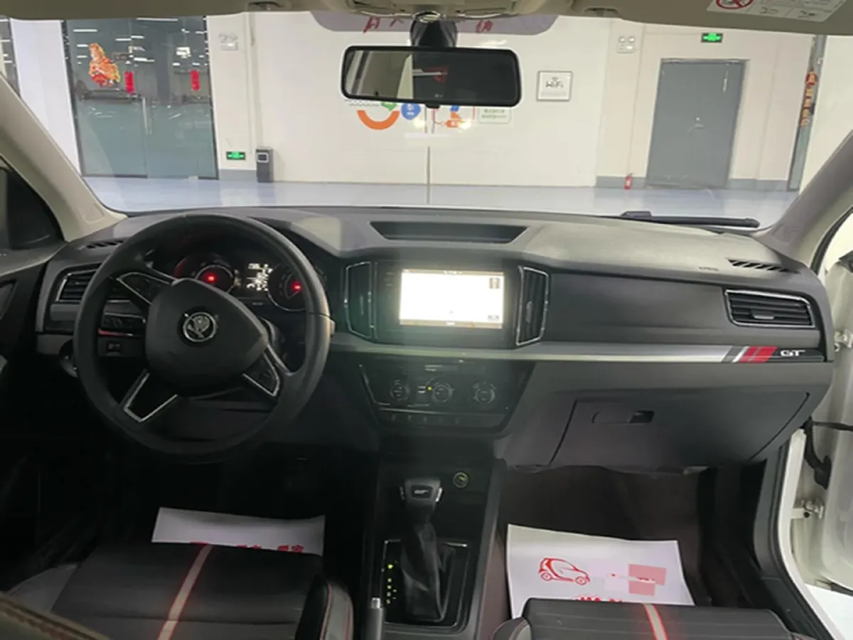 2020 Skoda Karoq 1.4T 150HP L4 7DCT,autocango,china used car exporter,china ev exporter,chinese used car exporter,chinese used ev exporter