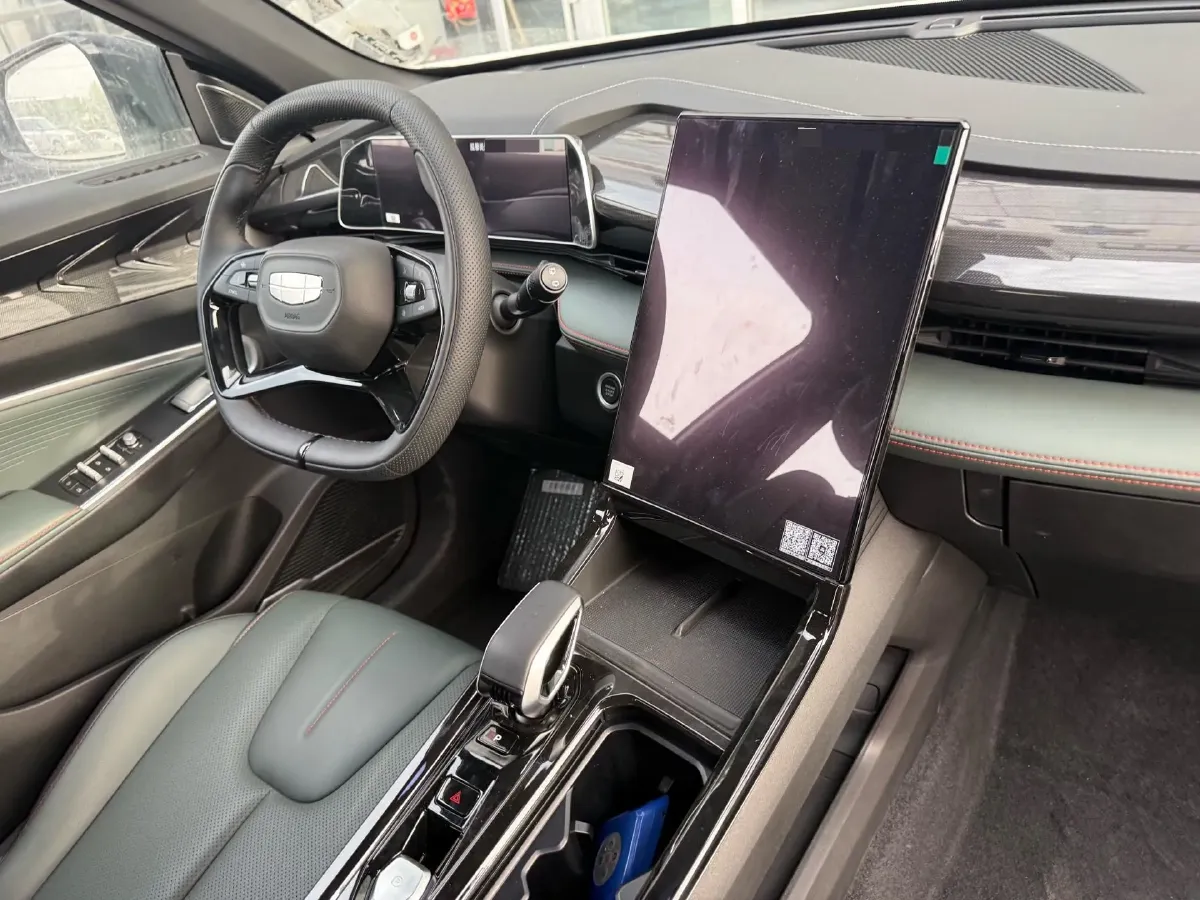 2024 Geely Azkarra 1.5T 181HP L4 7DCT,autocango,china used car exporter,china ev exporter,chinese used car exporter,chinese used ev exporter