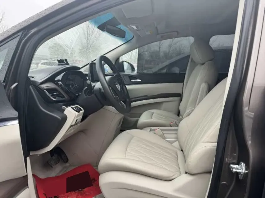 2022 Buick GL8 2.0T 237HP L4 9AT,autocango,china used car exporter,china ev exporter,chinese used car exporter,chinese used ev exporter