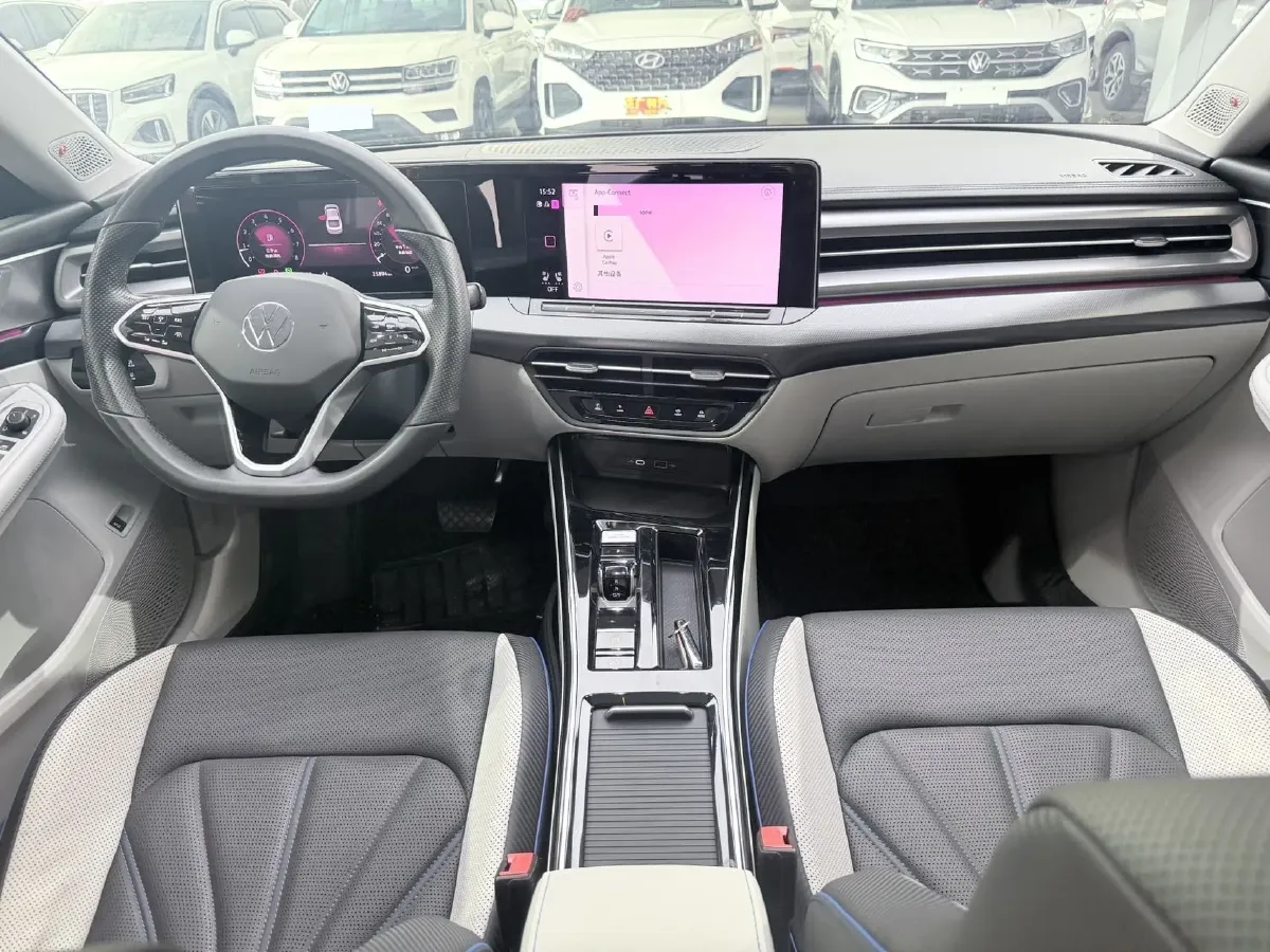 2022 Skoda Superb 2.0T 186HP L4 7DCT,autocango,china used car exporter,china ev exporter,chinese used car exporter,chinese used ev exporter