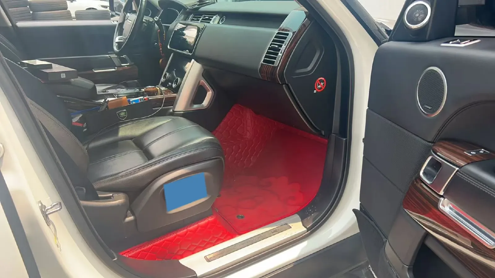 2018 Land Rover Range Rover Evoque 2.0T 241HP L4 9AT,autocango,china used car exporter,china ev exporter,chinese used car exporter,chinese used ev exporter