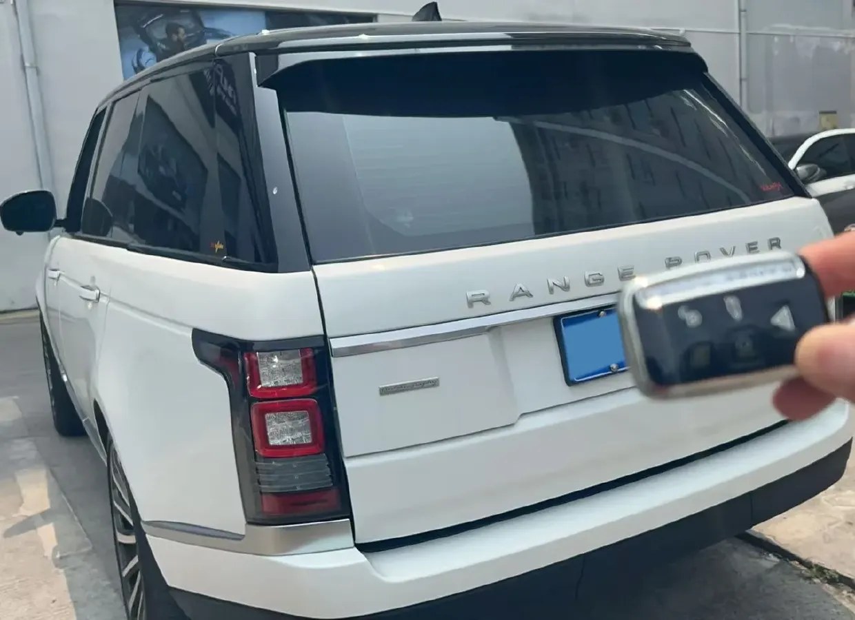 2018 Land Rover Range Rover Evoque 2.0T 241HP L4 9AT,autocango,china used car exporter,china ev exporter,chinese used car exporter,chinese used ev exporter