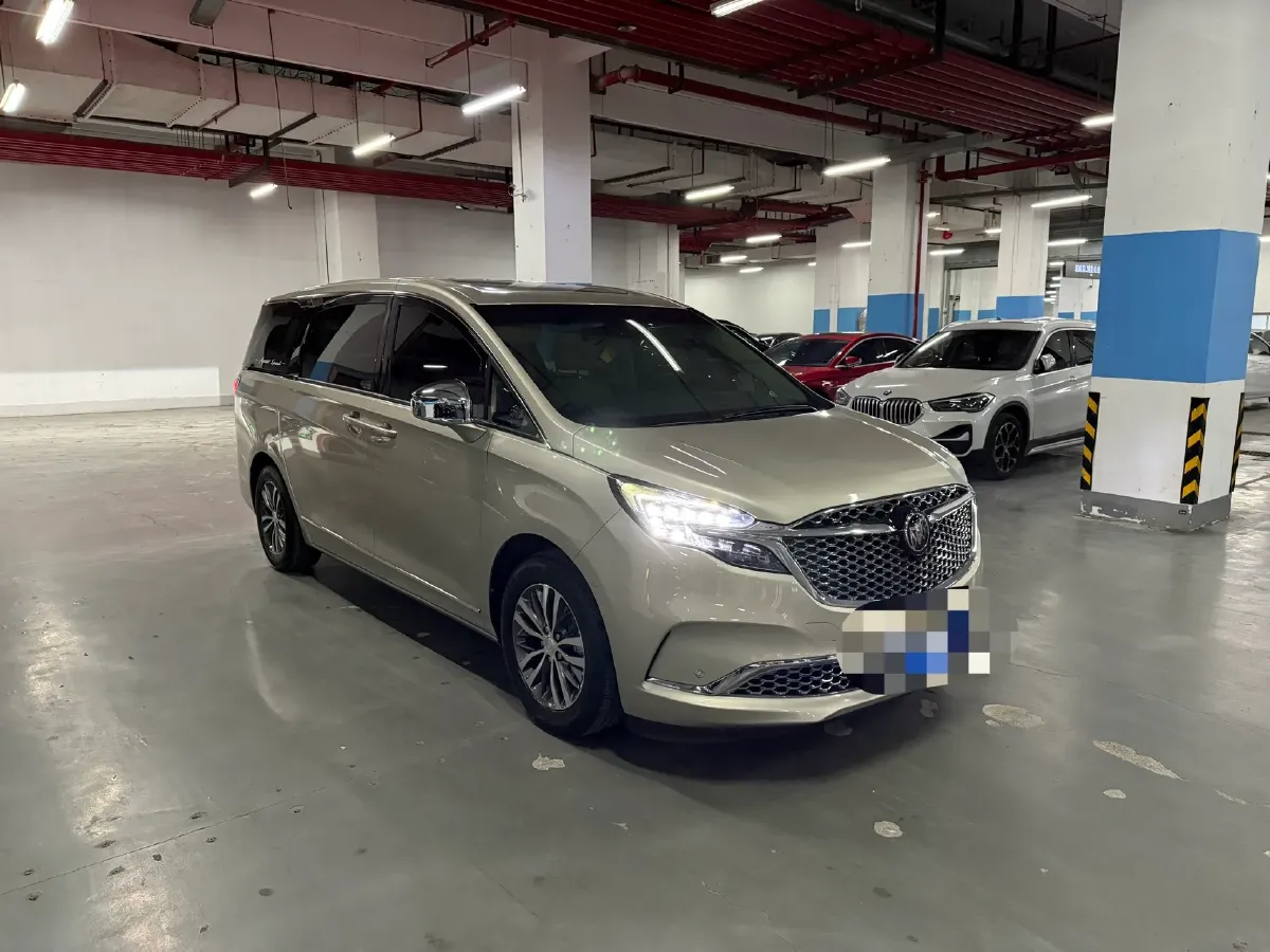 2022 Buick GL8 2.0T 237HP L4 9AT,autocango,china used car exporter,china ev exporter,chinese used car exporter,chinese used ev exporter