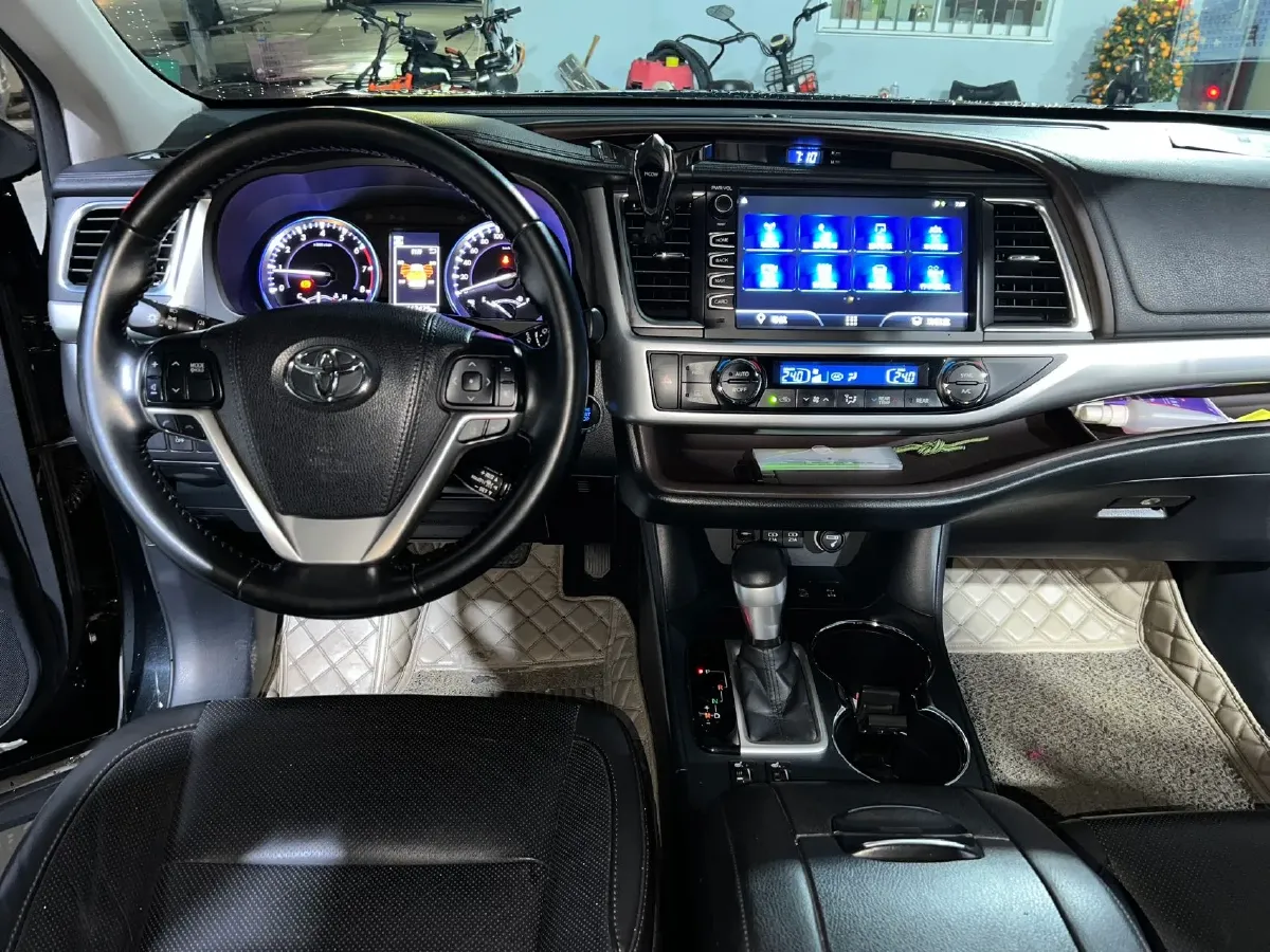 2018 Toyota Highlander 2.0T 220HP L4 6AT,autocango,china used car exporter,china ev exporter,chinese used car exporter,chinese used ev exporter