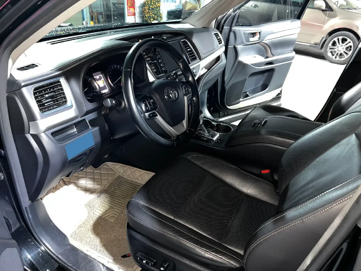 2018 Toyota Highlander 2.0T 220HP L4 6AT,autocango,china used car exporter,china ev exporter,chinese used car exporter,chinese used ev exporter