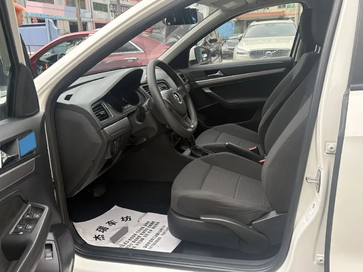 2017 Volkswagen Lavida 1.6L 110HP L4 6AT,autocango,china used car exporter,china ev exporter,chinese used car exporter,chinese used ev exporter