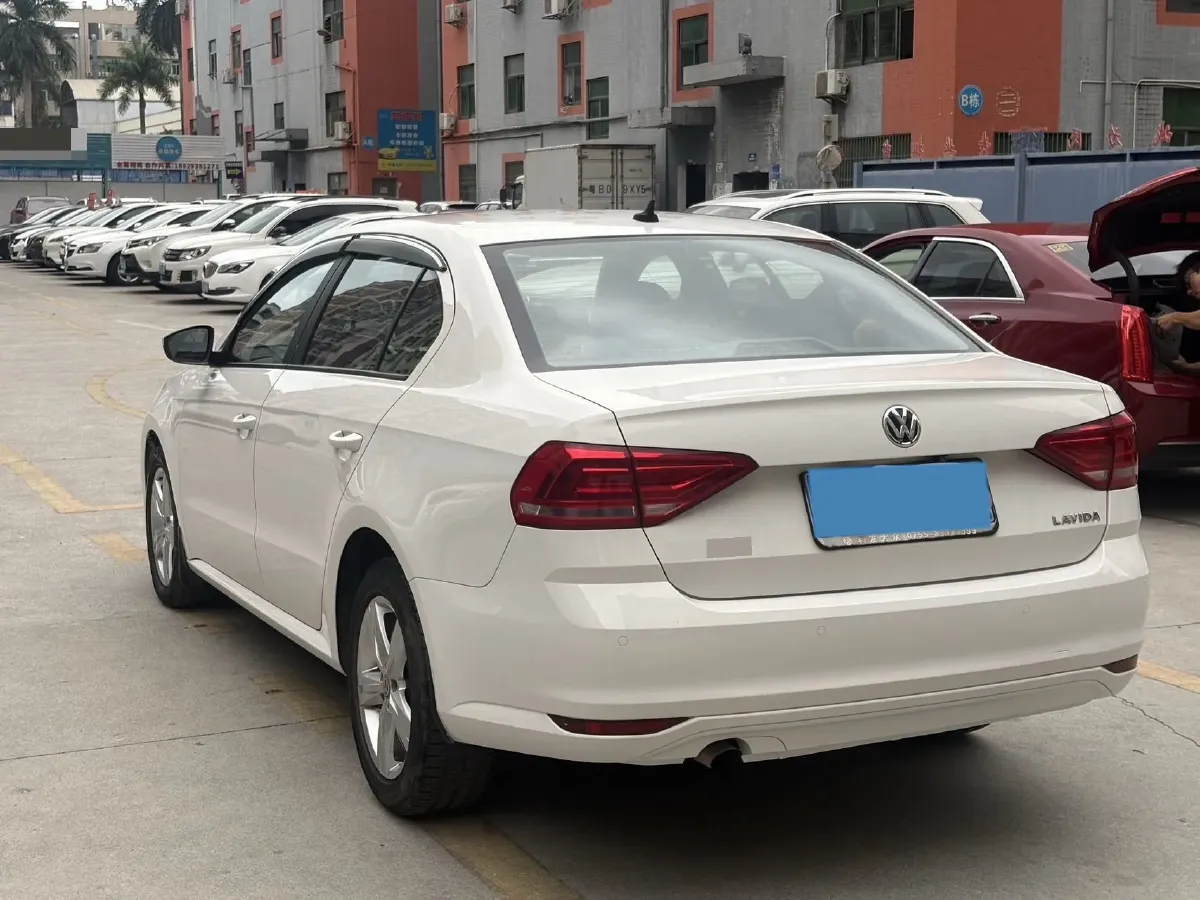 2017 Volkswagen Lavida 1.6L 110HP L4 6AT,autocango,china used car exporter,china ev exporter,chinese used car exporter,chinese used ev exporter