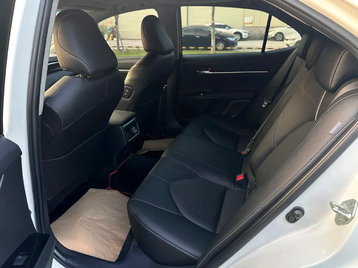 2021 Toyota Camry 2.5L 209HP L4 8AT,autocango,china used car exporter,china ev exporter,chinese used car exporter,chinese used ev exporter