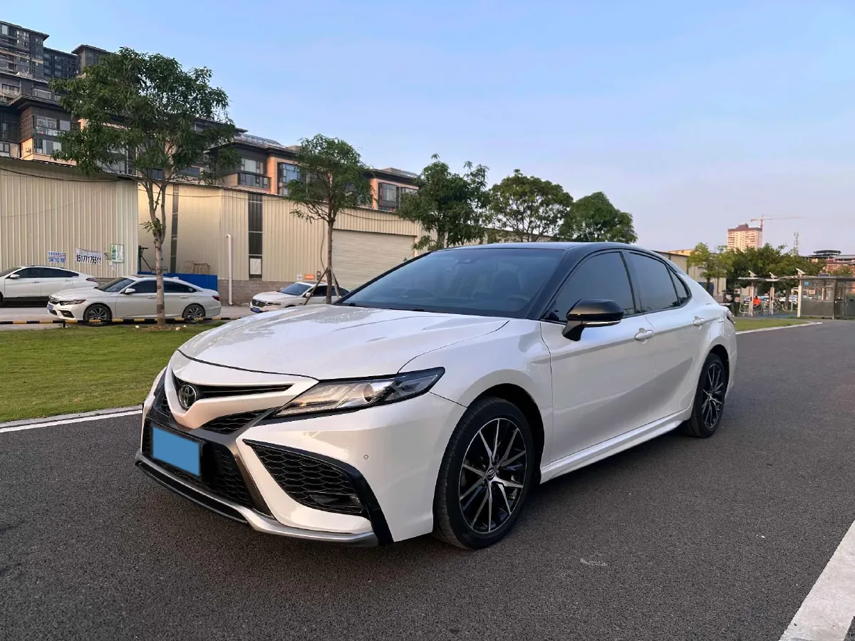 2021 Toyota Camry 2.5L 209HP L4 8AT,autocango,china used car exporter,china ev exporter,chinese used car exporter,chinese used ev exporter