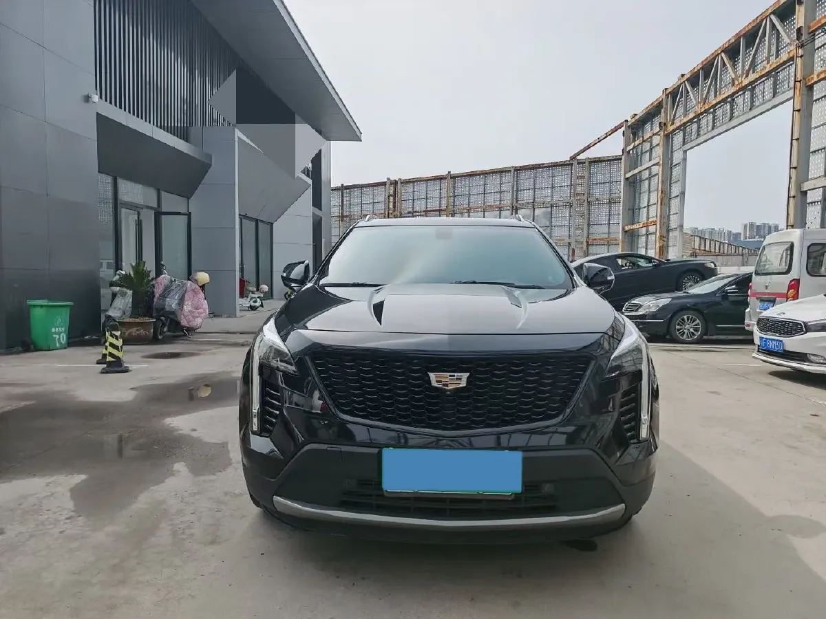 2020 Cadillac XT4 2.0T 241HP L4 9AT,autocango,china used car exporter,china ev exporter,chinese used car exporter,chinese used ev exporter