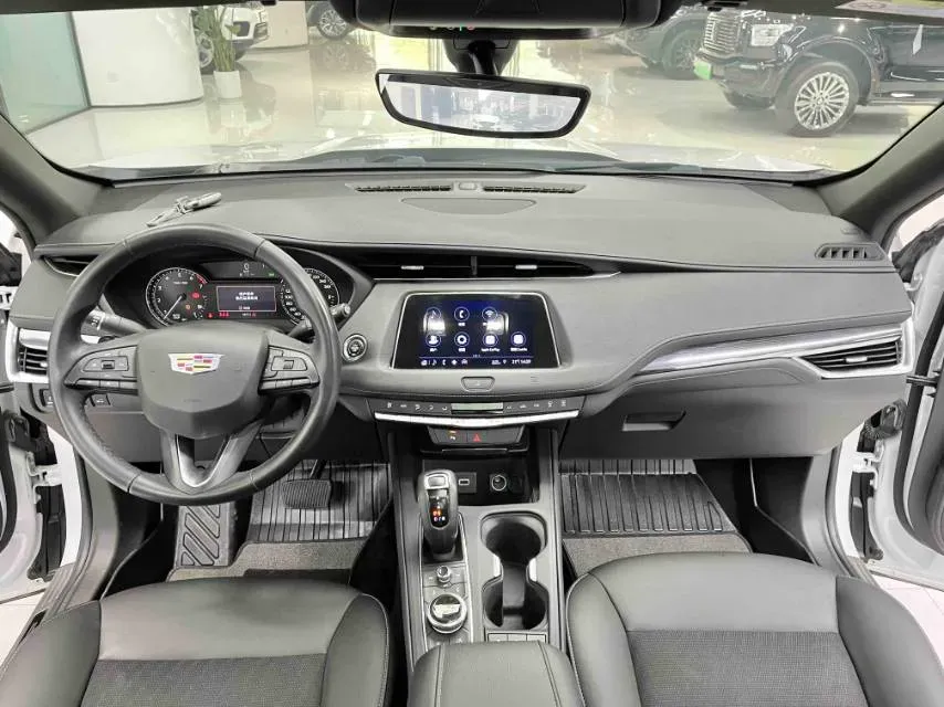 2018 Cadillac XT4 2.0T 241HP L4 9AT,autocango,china used car exporter,china ev exporter,chinese used car exporter,chinese used ev exporter