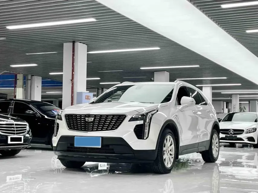 2018 Cadillac XT4 2.0T 241HP L4 9AT,autocango,china used car exporter,china ev exporter,chinese used car exporter,chinese used ev exporter