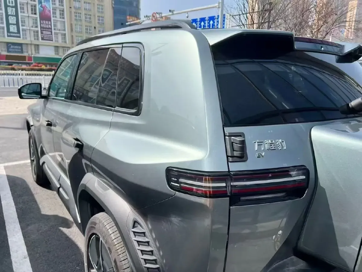 2025 FangChengBao Tai 3 BEV,autocango,china used car exporter,china ev exporter,chinese used car exporter,chinese used ev exporter