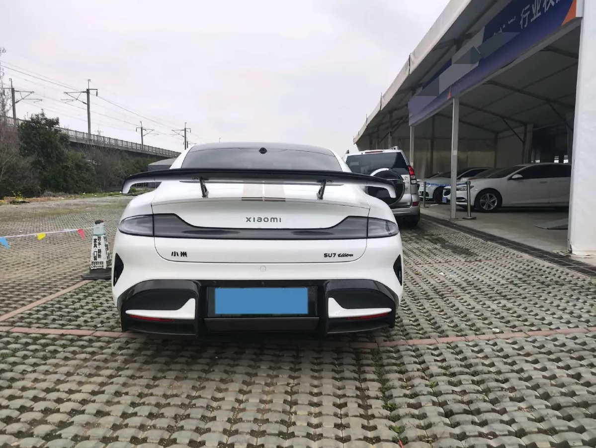 2025 MI SU7 Ultra BEV 93.7KWH,autocango,china used car exporter,china ev exporter,chinese used car exporter,chinese used ev exporter