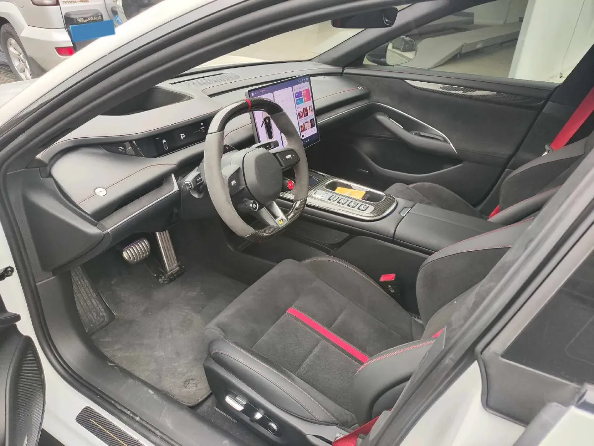 2025 MI SU7 Ultra BEV 93.7KWH,autocango,china used car exporter,china ev exporter,chinese used car exporter,chinese used ev exporter