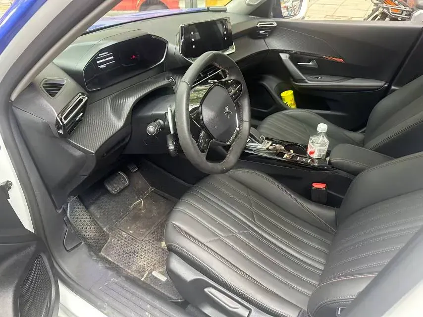 2022 Peugeot 2008 1.2T 136HP L3 6DCT,autocango,china used car exporter,china ev exporter,chinese used car exporter,chinese used ev exporter