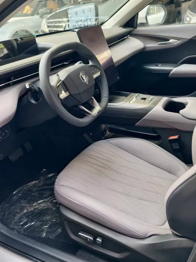 2025 ChangAn EadoPHEV 1.5L 98HP L4 E-CVT PHEV,autocango,china used car exporter,china ev exporter,chinese used car exporter,chinese used ev exporter