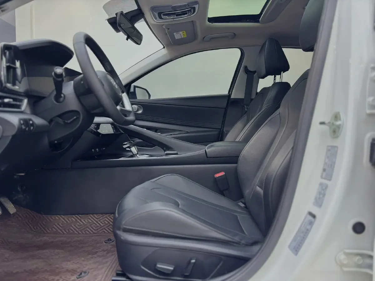 2022 Hyundai Elantra 1.5L 115HP L4 CVT,autocango,china used car exporter,china ev exporter,chinese used car exporter,chinese used ev exporter