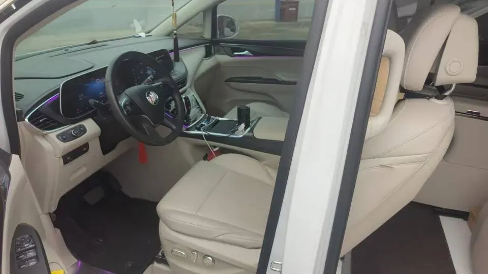 2023 Buick GL8 2.0T 237HP L4 9AT,autocango,china used car exporter,china ev exporter,chinese used car exporter,chinese used ev exporter