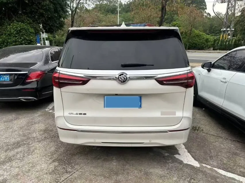 2023 Buick GL8 2.0T 237HP L4 9AT,autocango,china used car exporter,china ev exporter,chinese used car exporter,chinese used ev exporter