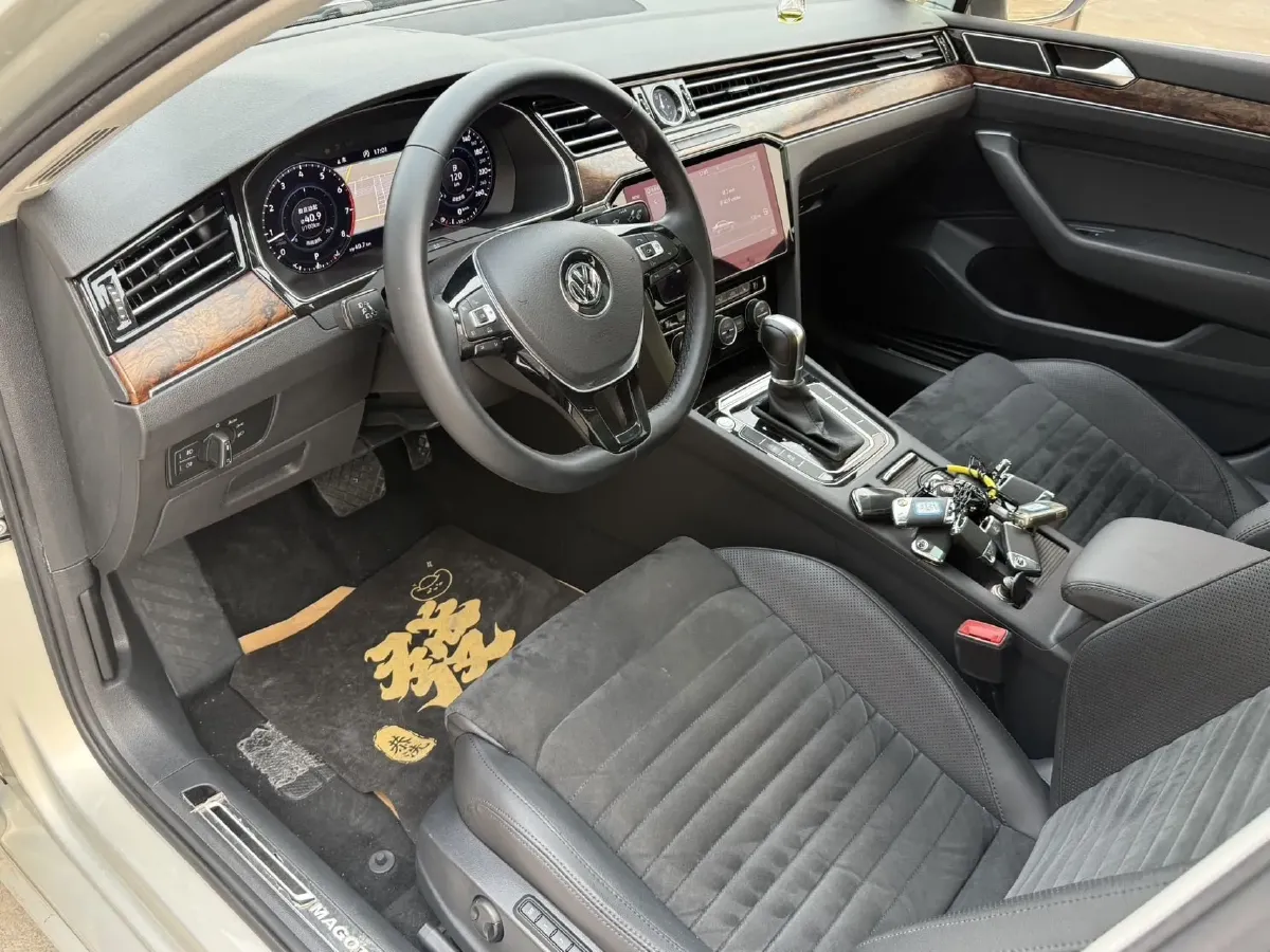 2018 Volkswagen Magotan 1.8T 180HP L4 7DCT,autocango,china used car exporter,china ev exporter,chinese used car exporter,chinese used ev exporter