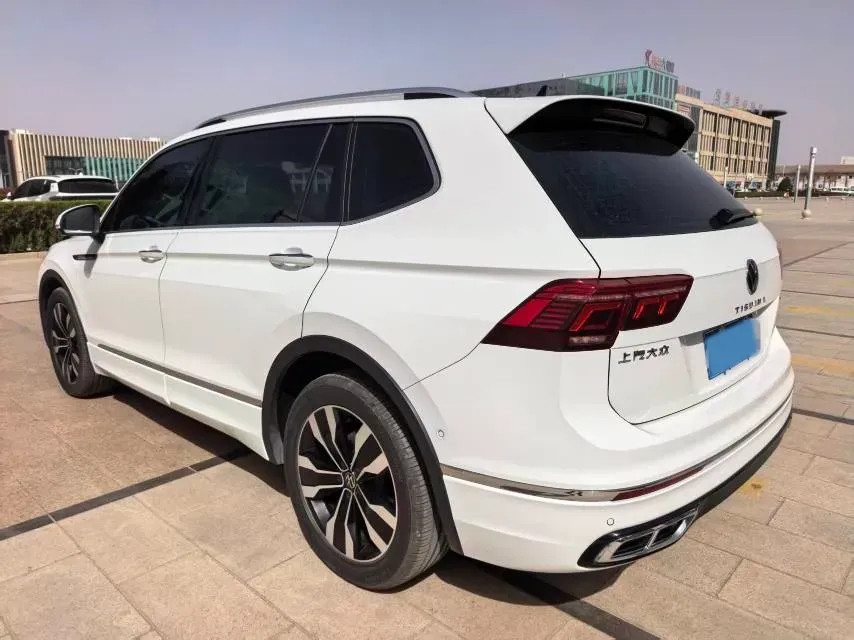 2024 Volkswagen Tiguan L 2.0T 186HP L4 7DCT,autocango,china used car exporter,china ev exporter,chinese used car exporter,chinese used ev exporter