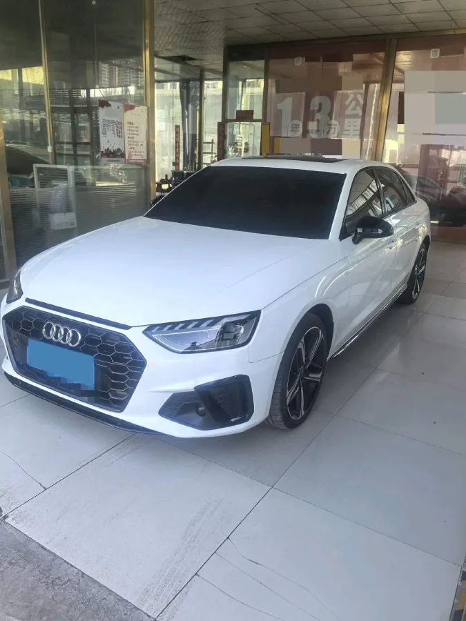 2024 Audi A4L 2.0T 190HP L4 7DCT,autocango,china used car exporter,china ev exporter,chinese used car exporter,chinese used ev exporter
